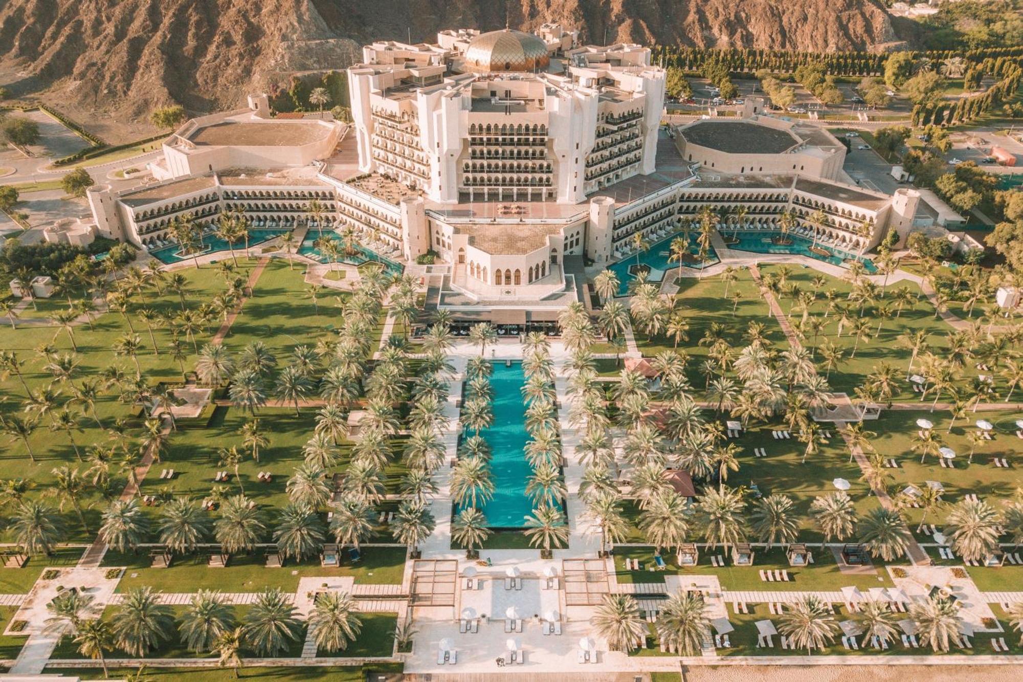 알 부스탄 팰리스, 리츠-칼튼 호텔 무스카트 외부 사진 The Oberoi Dubai