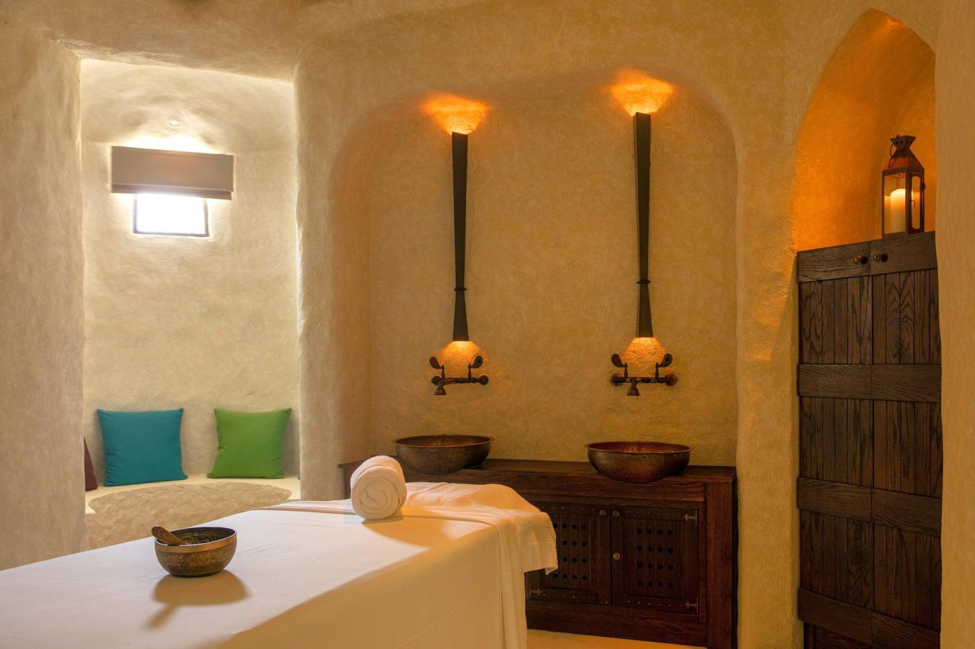 알 부스탄 팰리스, 리츠-칼튼 호텔 무스카트 외부 사진 Spa at the Royal Spa at The Royal, Marrakech