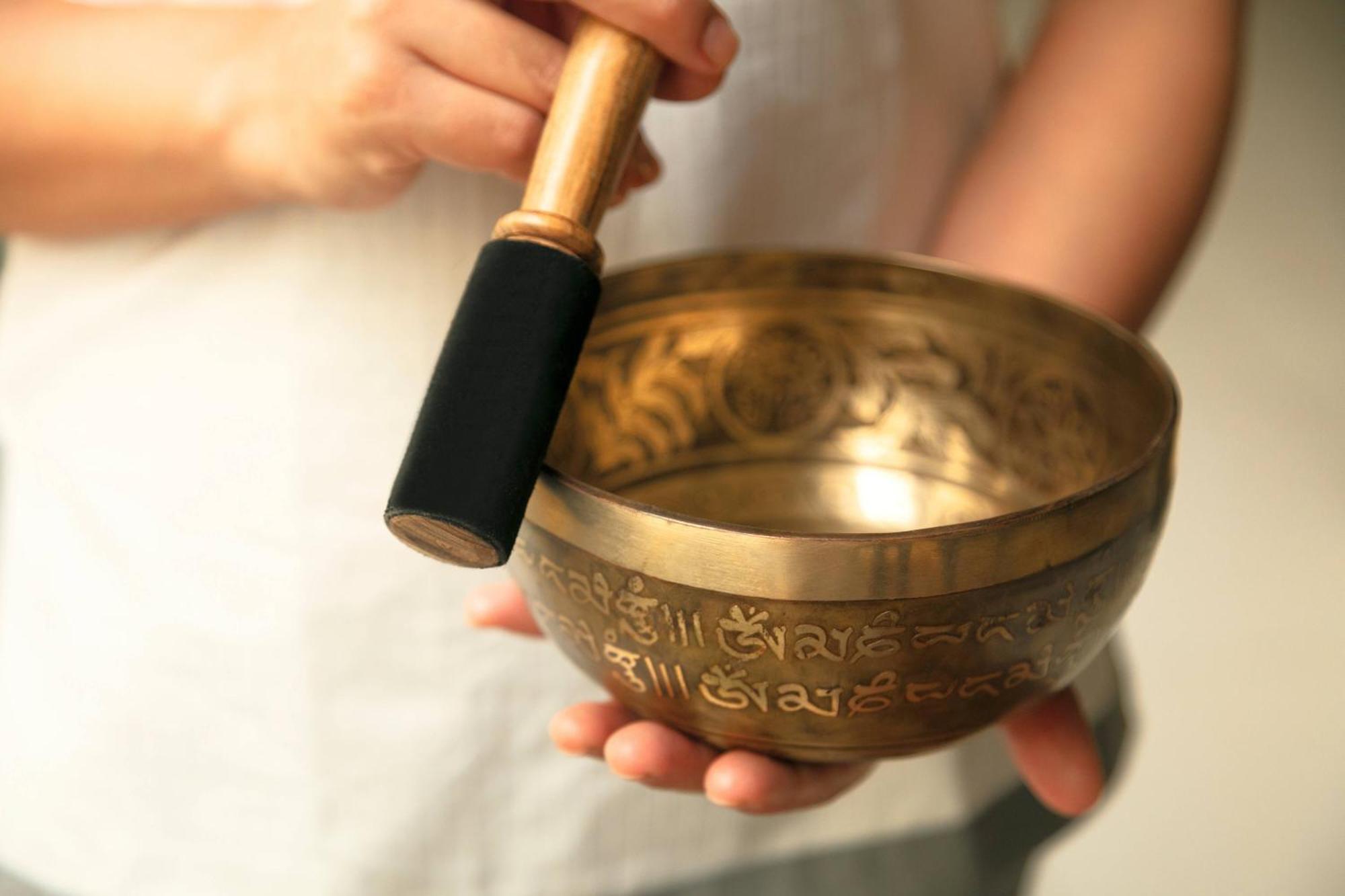 알 부스탄 팰리스, 리츠-칼튼 호텔 무스카트 외부 사진 Singing bowl